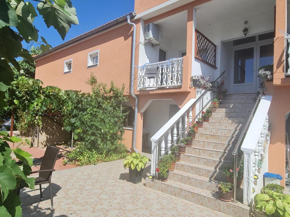 Apartmani Jadro วีร์ ภายนอก รูปภาพ
