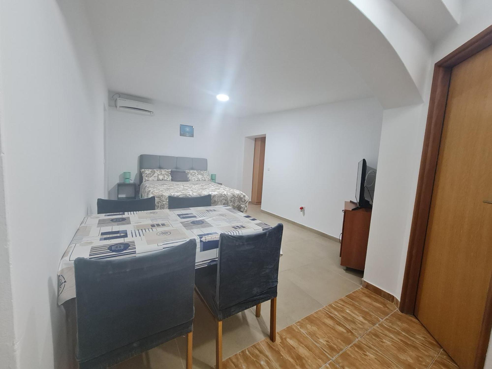 Apartmani Jadro วีร์ ภายนอก รูปภาพ