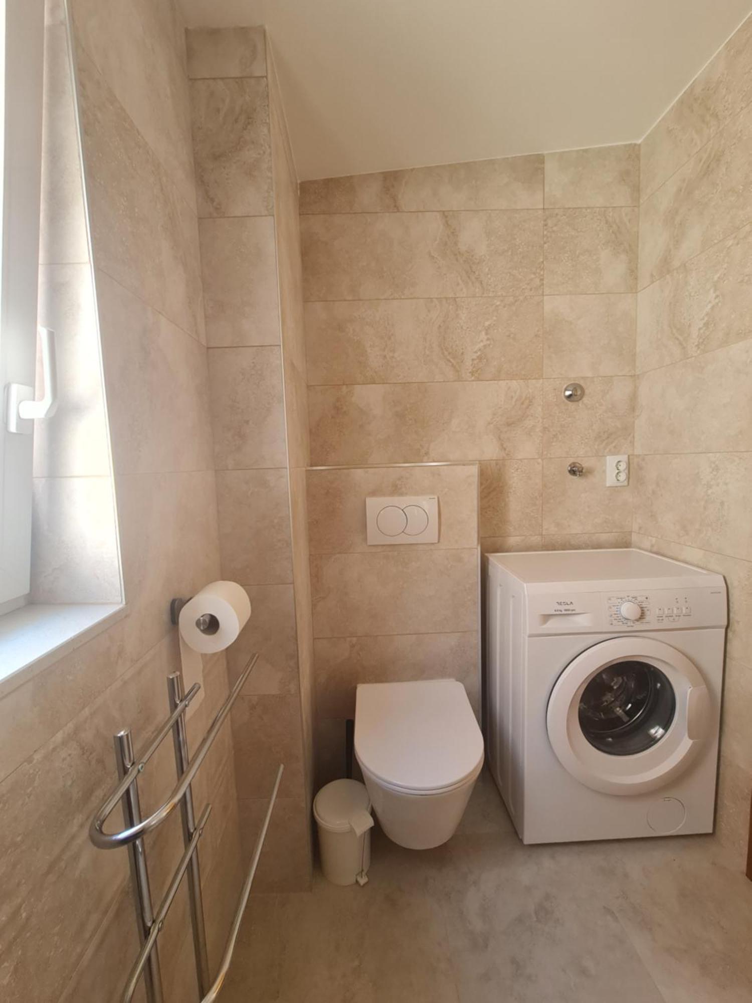 Apartmani Jadro วีร์ ภายนอก รูปภาพ