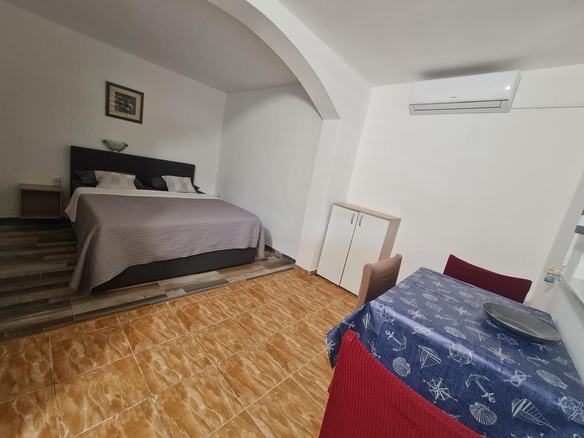 Apartmani Jadro วีร์ ภายนอก รูปภาพ