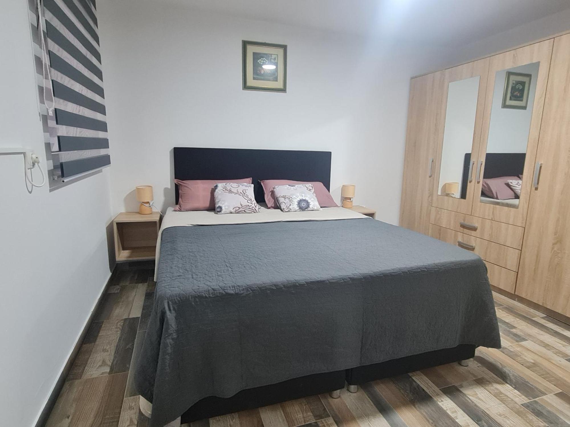 Apartmani Jadro วีร์ ภายนอก รูปภาพ