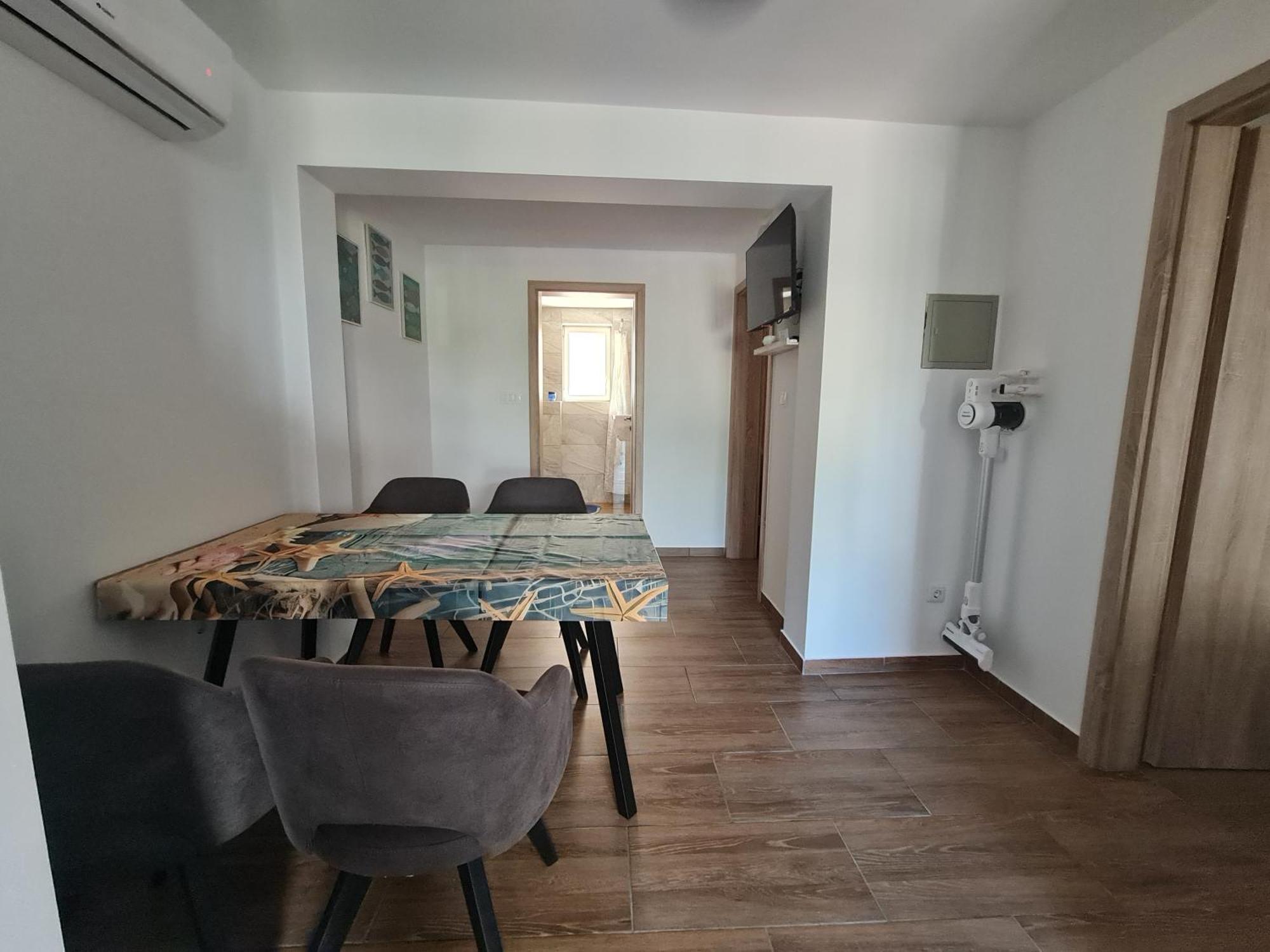Apartmani Jadro วีร์ ภายนอก รูปภาพ